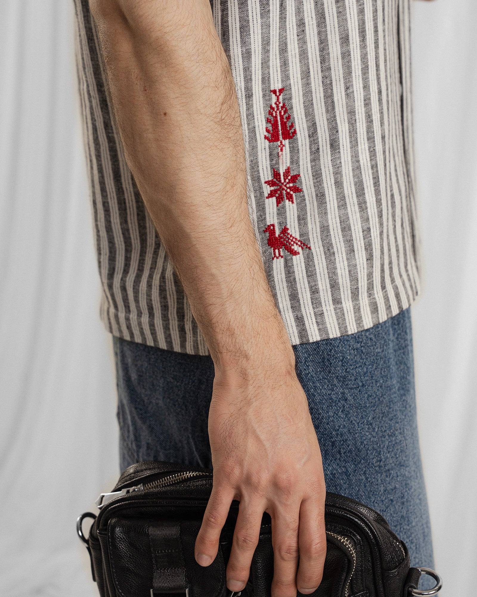 Men Relaxed Fit Casual Shirt